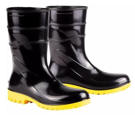 BOTA PVC PRETA S.AMARELA S/F S/B CARTOM 44/45